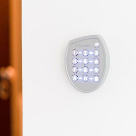Jacuzzi Studio Apartman Mare'S Zagreb Ngoại thất bức ảnh