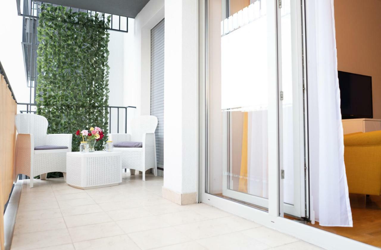 Jacuzzi Studio Apartman Mare'S Zagreb Ngoại thất bức ảnh