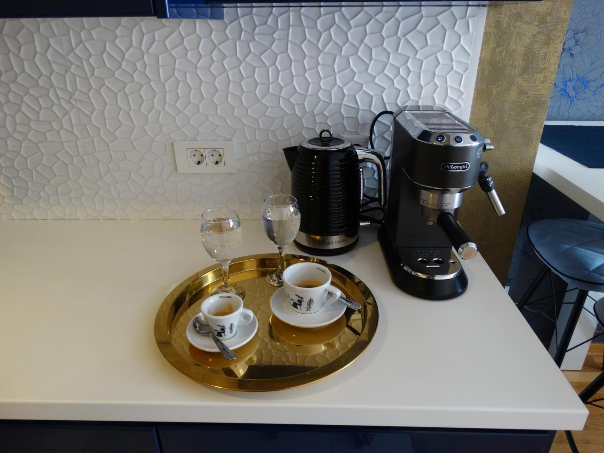 Jacuzzi Studio Apartman Mare'S Zagreb Ngoại thất bức ảnh